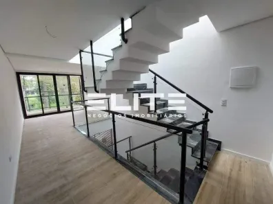 Sobrado com 3 Quartos à venda, 197m² no Vila Scarpelli, Santo André