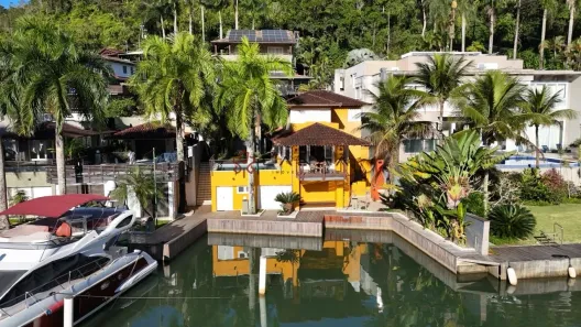 Casa de Condomínio com 4 Quartos à venda, 400m² no Frade (Cunhambebe), Angra dos Reis