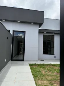 Casa com 3 Quartos à venda, 90m² no Jardim Brasília, Uberlândia