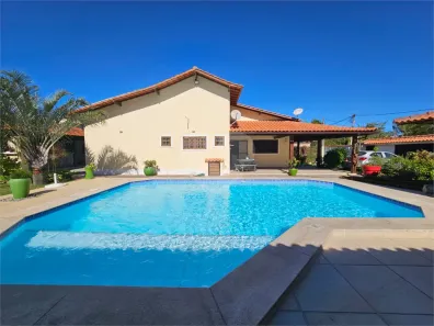 Casa de Condomínio com 4 Quartos à venda, 350m² no Caravelas, Armação dos Búzios
