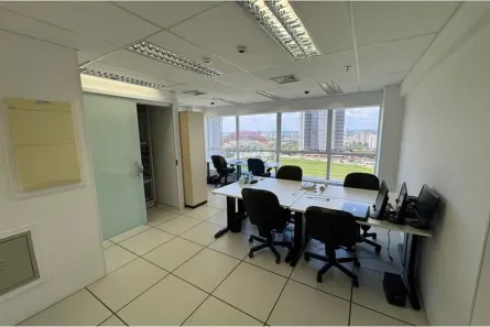 Sala Comercial para alugar, 41m² no Green Valley Alphaville, Barueri