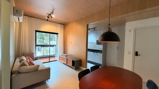 Apartamento com 2 Quartos à venda, 74m² no Centro, Florianópolis