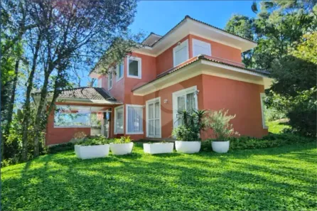 Casa de Condomínio com 5 Quartos para alugar, 350m² no Caraguatá, Mairiporã