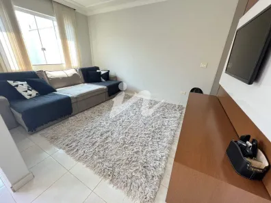 Casa com 3 Quartos à venda, 250m² no Marta Helena, Uberlândia