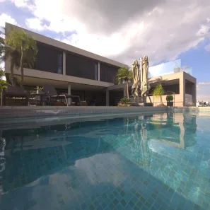 Casa de Condomínio com 5 Quartos para alugar, 700m² no Rio Abaixo, Itupeva