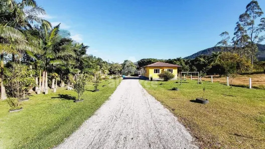 Fazenda/Sítio com 3 Quartos à venda, 182m² no Área Rural de Biguaçu, Biguaçu