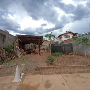 Lote/Terreno à venda, 250m² no Residencial Samambaia, São Carlos