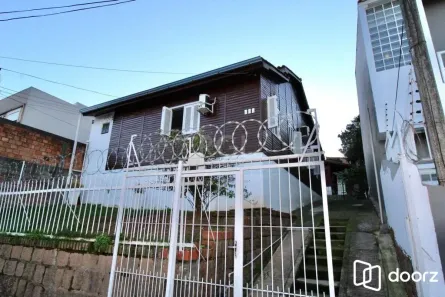 Casa com 5 Quartos à venda, 110m² no Teresópolis, Porto Alegre