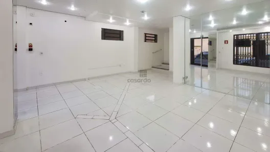 Ponto Comercial para alugar, 120m² no Nossa Senhora de Fátima, Santa Maria