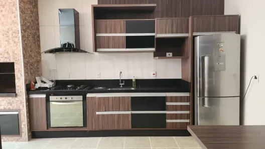 Sobrado com 2 Quartos para alugar, 135m² no Despraiado, Cuiabá