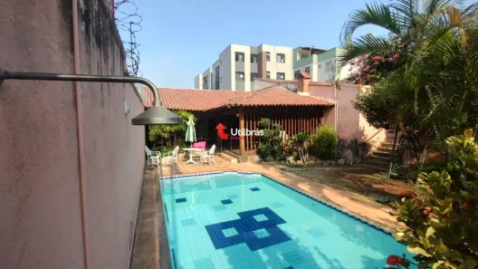 Casa com 8 Quartos à venda, 550m² no Santa Tereza, Belo Horizonte