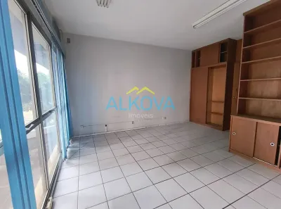Sala Comercial à venda, 28m² no Centro, São José dos Campos