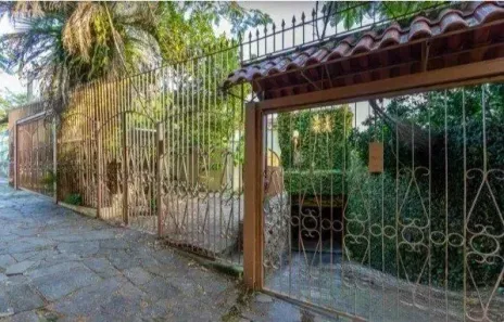 Casa com 4 Quartos à venda, 219m² no Vila Assunção, Porto Alegre