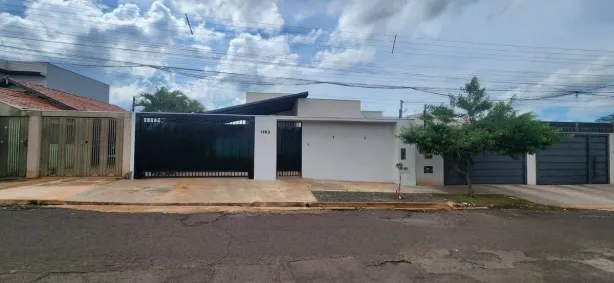 Casa com 2 Quartos à venda, 112m² no Jardim Tropical, Campo Grande