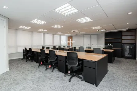 Sala Comercial para alugar, 220m² no Cidade Monções, São Paulo