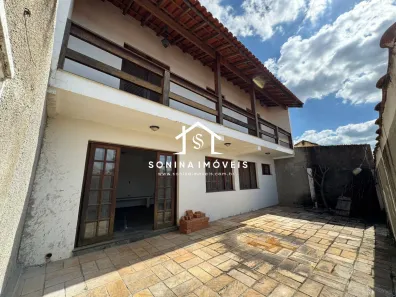Casa com 4 Quartos à venda, 420m² no Alvinópolis, Atibaia