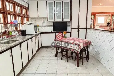 Sobrado com 3 Quartos para venda ou aluguel, 338m² no Campestre, Santo André