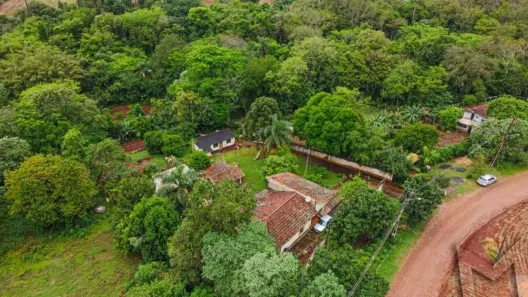Fazenda/Sítio com 3 Quartos à venda, 255m² no Estância Santa Paula, Londrina