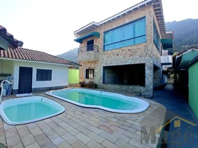 Sobrado com 7 Quartos à venda, 382m² no Guaiúba, Guarujá
