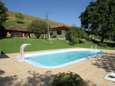 Fazenda/Sítio com 4 Quartos à venda, 170000m² no Japuíba, Cachoeiras de Macacu