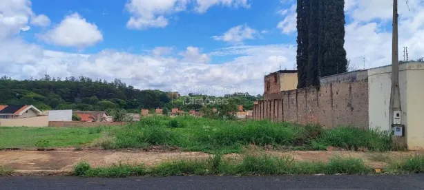 Lote/Terreno à venda, 600m² no Vila Harmonia, Araraquara