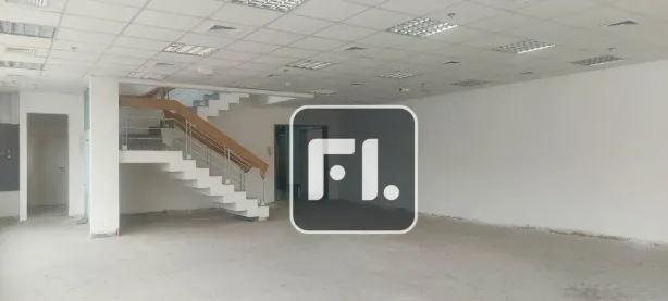 Sala Comercial para alugar, 710m² no Vila Uberabinha, São Paulo