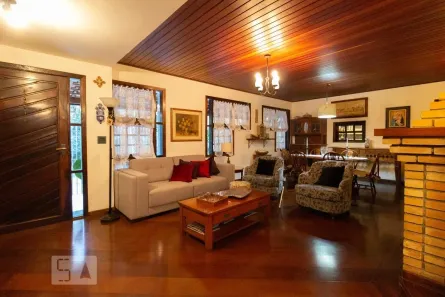 Casa com 3 Quartos à venda, 239m² no Parque Continental, São Paulo