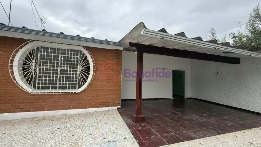 Casa com 4 Quartos para alugar, 221m² no Vila Maria Luiza, Jundiaí
