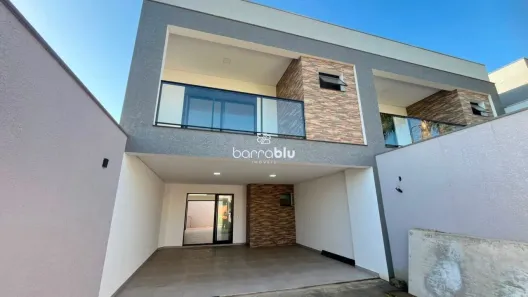 Sobrado com 3 Quartos à venda, 160m² no Nova Barra Velha, Barra Velha