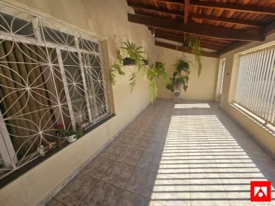 Casa com 3 Quartos à venda, 201m² no Centro, Santa Bárbara D'Oeste