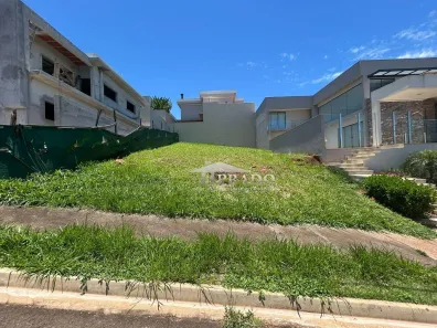 Lote/Terreno à venda, 300m² no Condomínio Royal Boulevard Residence, Ibiporã