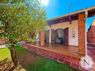 Casa com 3 Quartos à venda, 131m² no Balneário Tupy, Itanhaém
