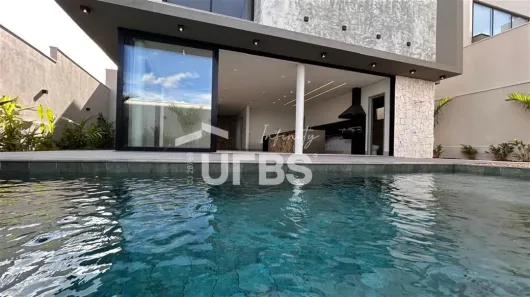 Casa de Condomínio com 4 Quartos à venda, 302m² no Granja Marileusa, Uberlândia