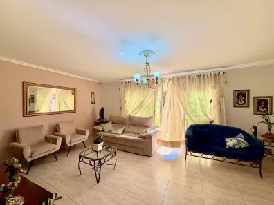 Casa com 3 Quartos à venda, 156m² no Vila Arriete, São Paulo