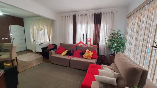 Casa com 3 Quartos à venda, 149m² no Conjunto Habitacional José Garcia Molina, Londrina