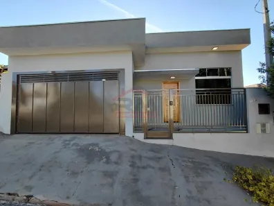 Casa com 3 Quartos à venda, 135m² no Chácara Peixe, Santa Cruz do Rio Pardo