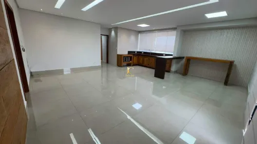 Cobertura com 4 Quartos à venda, 225m² no Universitário, Divinópolis