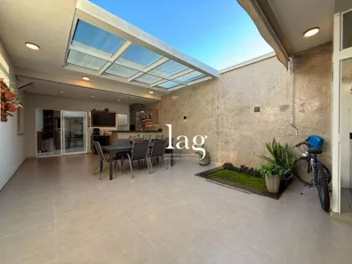 Casa de Condomínio com 3 Quartos à venda, 170m² no Iporanga, Sorocaba