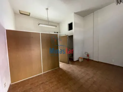 Ponto Comercial para alugar, 35m² no Santa Tereza, Belo Horizonte