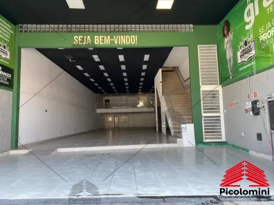 Prédio Comercial para alugar, 800m² no Vila Santa Teresa (Zona Leste), São Paulo