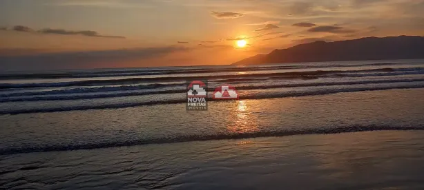 Sobrado com 8 Quartos à venda, 270m² no Praia das Palmeiras, Caraguatatuba