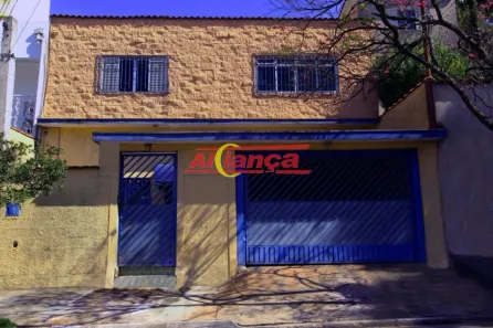 Casa com 4 Quartos à venda, 178m² no Jardim Santa Mena, Guarulhos