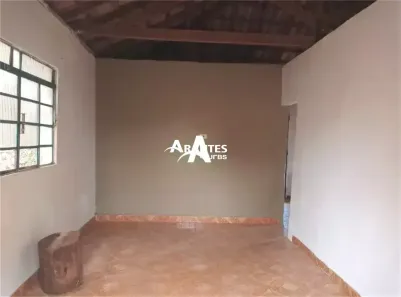 Casa com 2 Quartos à venda, 100m² no Santa Mônica, Uberlândia