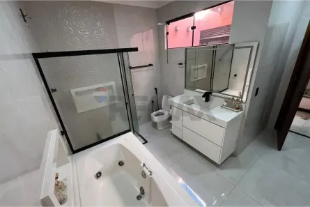 Casa com 3 Quartos à venda, 200m² no Vila Tibério, Ribeirão Preto