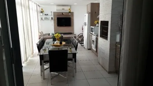 Casa de Condomínio com 3 Quartos à venda, 235m² no Iporanga, Sorocaba