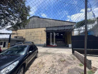Galpão/Depósito/Armazém para venda ou aluguel, 1800m² no Vila Mesquita, São Paulo