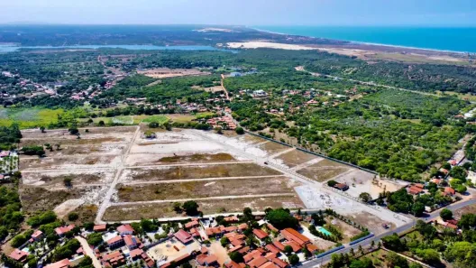 Lote/Terreno à venda, 150m² no Centro, Aquiraz