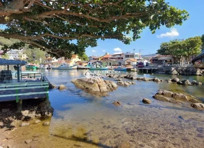 Casa com 3 Quartos para alugar, 300m² no Barra da Lagoa, Florianópolis