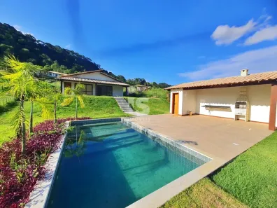 Casa com 3 Quartos à venda, 2200m² no Pedro do Rio, Petrópolis
