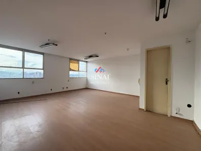 Sala Comercial à venda, 28m² no Penha, Rio de Janeiro